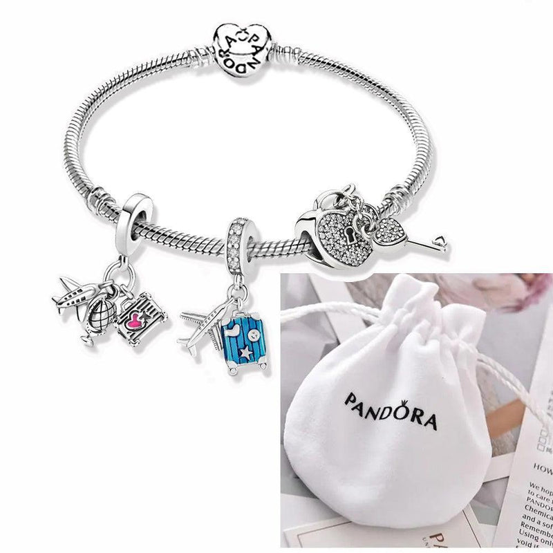 "Estilo Atemporal: Pulseira Berloque Pandora em Prata 925"